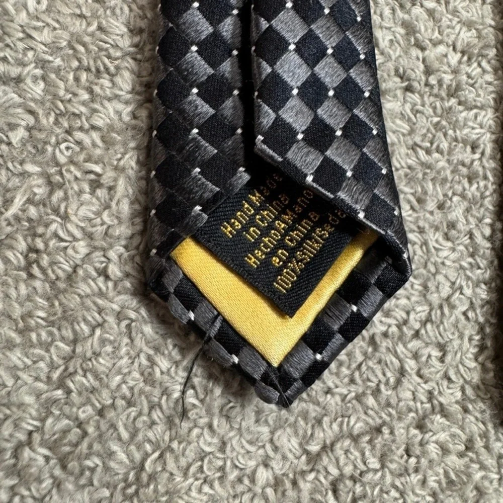 Donald J Trump Signature Collection Silk Tie Black Grey Geometric Diamond Woven